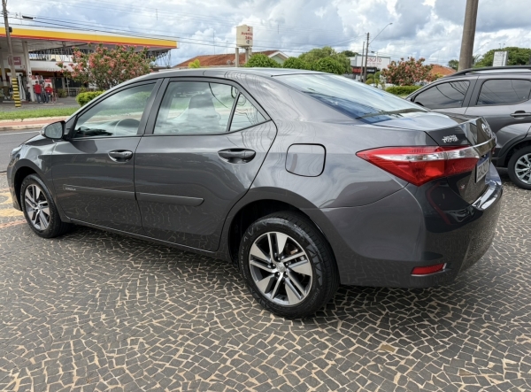 Toyota Corolla GLI - 2017 GLI