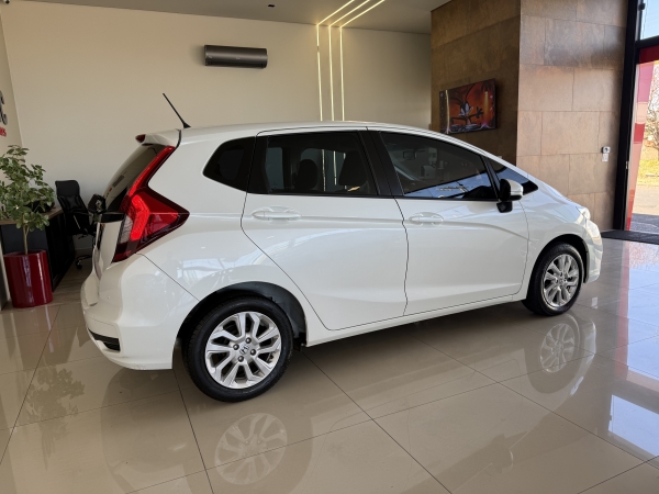 Honda Fit -  LX 1.5 CVT flex - Automático 2019 LX
