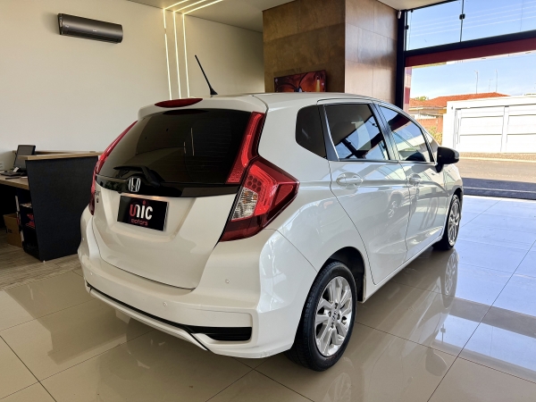 Honda Fit -  LX 1.5 CVT flex - Automático 2019 LX
