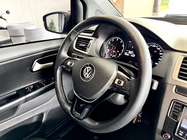 Volkswagem FOX 1.6 FLEX 2021 - 33MIL KM EXTREME