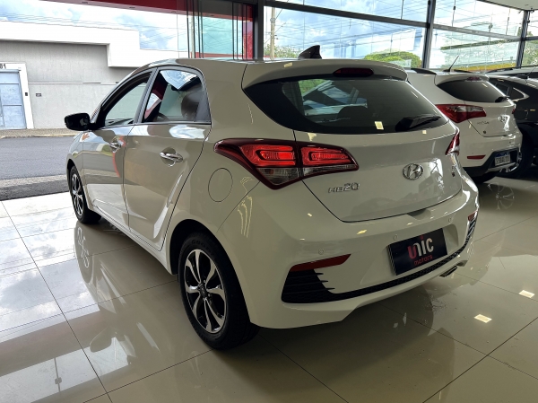 Hyundai HB20 R  - AUT. MOTOR 1.6 FLEX  - 2016 R-SPEC