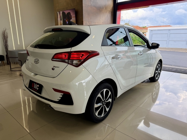Hyundai HB20 R  - AUT. MOTOR 1.6 FLEX  - 2016 R-SPEC