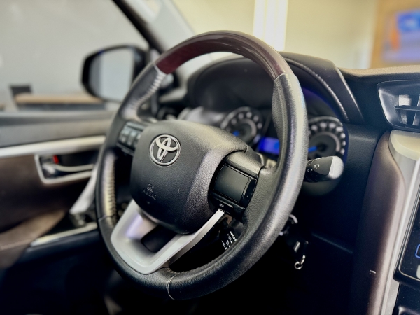 Toyota Hilux SW4 2.7 flex Aut. - 89mil km 2017 SR - 5 lugares