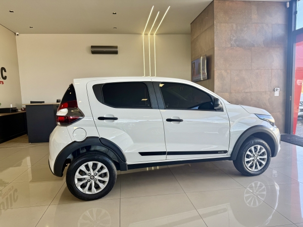 Fiat MOBI - LIKE 1.0 fireFly flex 38MIL KM LIKE