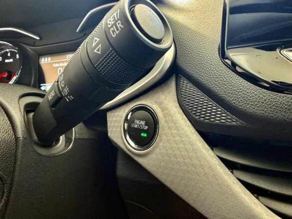 Chevrolet ÔNIX PLUS 1.0 TURBO - Aut Premier II - único dono Premier II