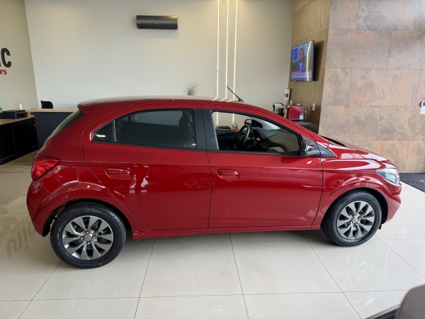 Chevrolet ONIX - 2021  JOY Black  37mil KM JOY Black