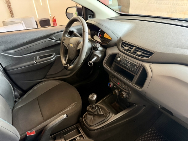Chevrolet ONIX - 2021  JOY Black  37mil KM JOY Black