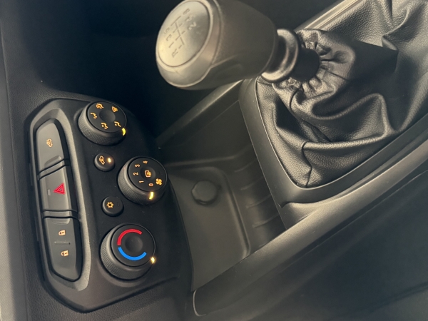 Chevrolet ONIX JOY - MANUAL 2016 JOY