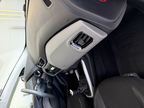 Chevrolet ONIX  LT 1.0 - Flex 38mil km  - Unico Dono LT