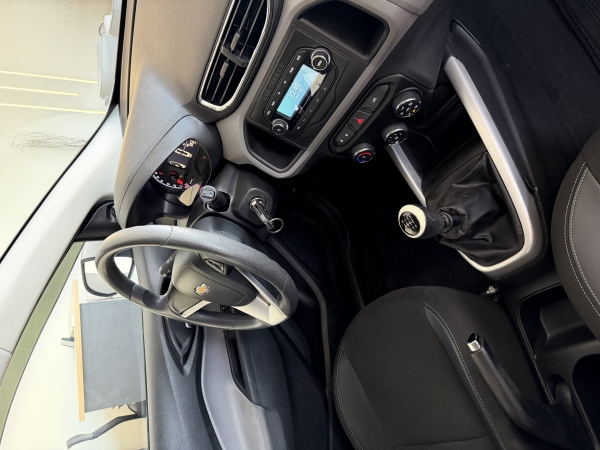 Chevrolet ONIX  LT 1.0 - Flex 38mil km  - Unico Dono LT