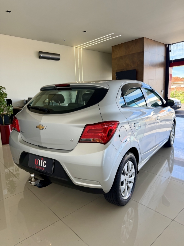 Chevrolet ONIX  LT 1.0 - Flex 38mil km  - Unico Dono LT