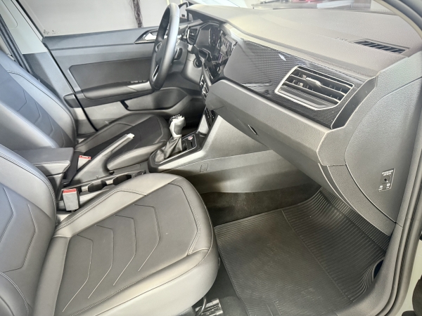 Volkswagem Polo Highline 170TSI - 2024 - 20mKM HIGHLINE