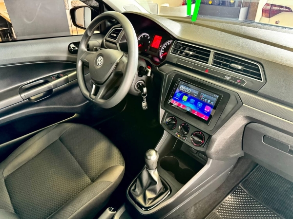 Volkswagem Saveiro 1.6 flex  28mil km - 2023 ROBUST