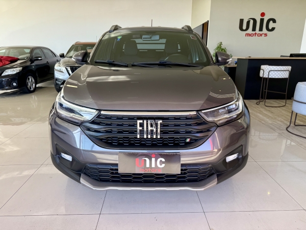Fiat Strada Cabine Dupla 2023 - 30mil km VOLCANO
