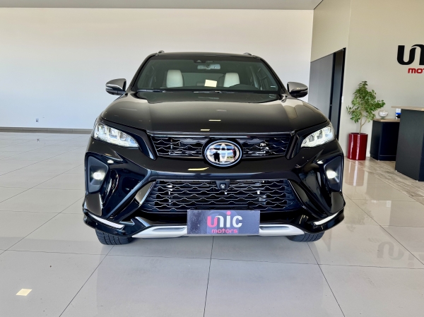 Toyota SW4 DIAMOND 7L - DIESEL 2022 DIAMOND TURBO DIESEL - 7 LUGARES