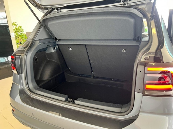 Volkswagem T-CROSS - 200 TSI - 1.0 TURBO FLEX 2024 200 TSI - AUTOMATICO