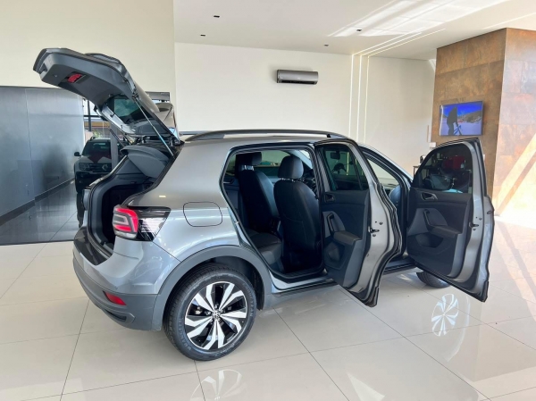 Volkswagem T-CROSS - 200 TSI - 1.0 TURBO FLEX 2024 200 TSI - AUTOMATICO