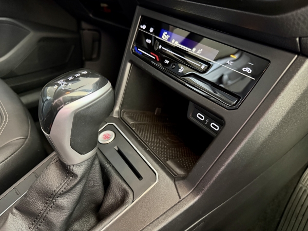 Volkswagem Volkswagen POLO TSI - 2024 HIGHLINE