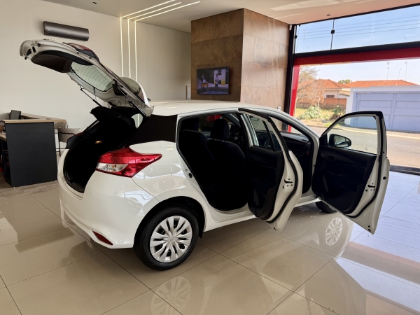 Toyota Yaris HATCH - 2022 MOD. XL LIVE - Aut, CVT XL LIVE